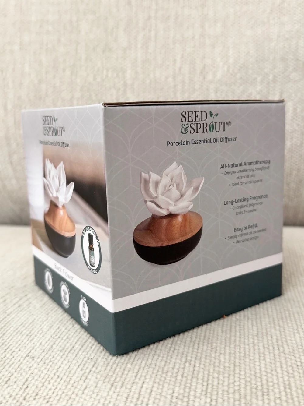 Black and Wood Porcelain Flower Diffuser